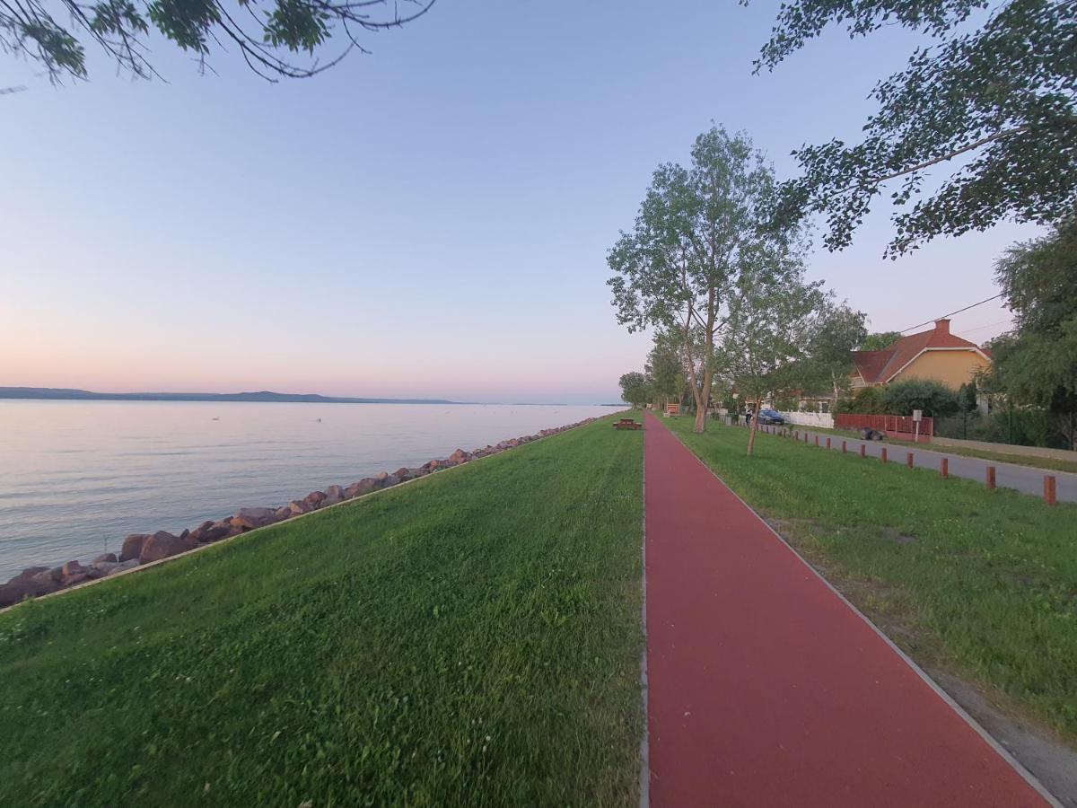 Relax Beach Apartman Fonyód Dış mekan fotoğraf
